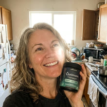 Ren&eacute;e, 53